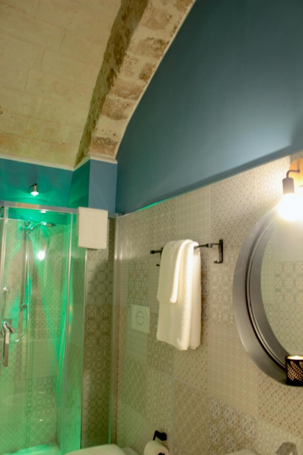 DeShome Guest House Image 26